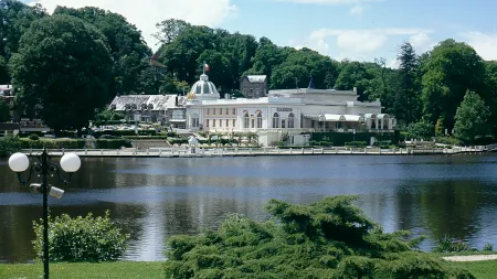 Bagnoles de l'Orne Lac et Casino