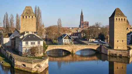 Strasbourg. Les Ponts couverts et leurs deux tours