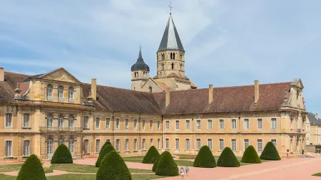 Cluny - Bâtiments abbatiaux