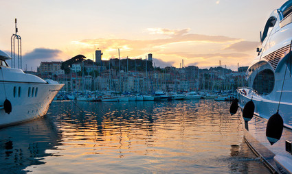 Le vieux port de Cannes au couchant