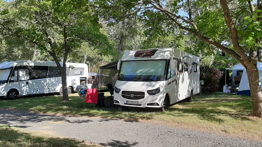 CAMPING LES LOGES