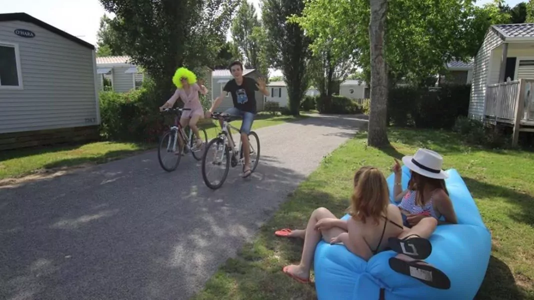 CAMPING LES GENÊTS