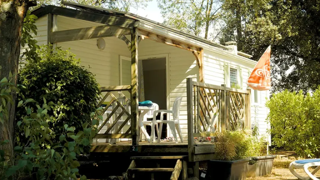 CAMPING LES GENÊTS D'OR