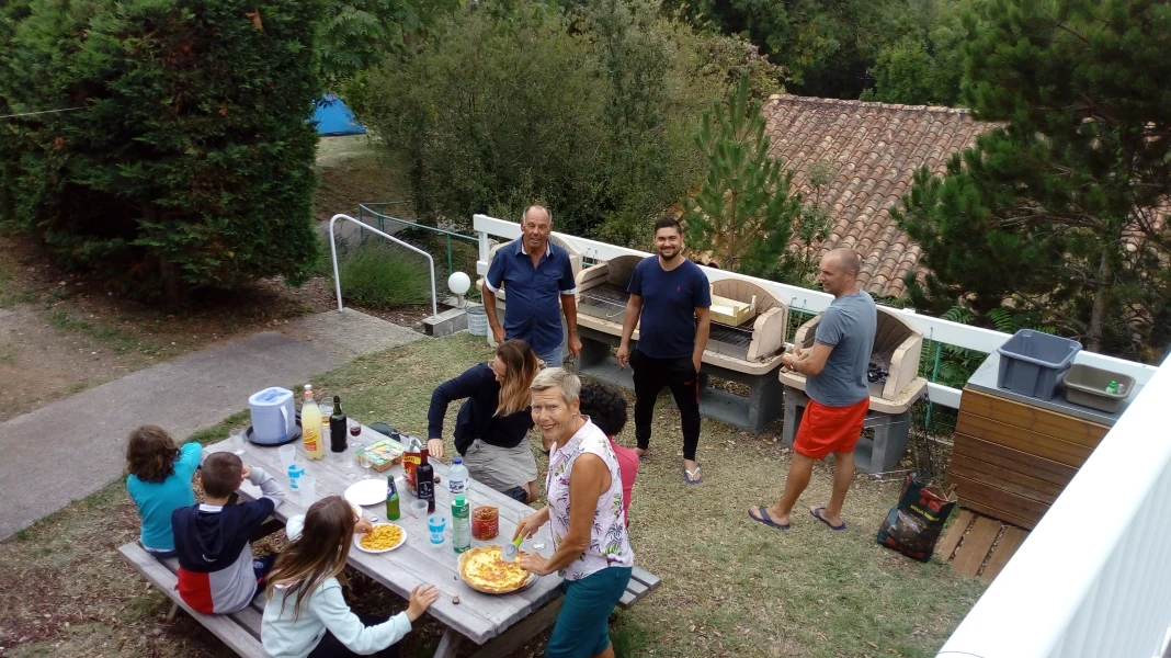 CAMPING DOMAINE DE BERNEZAC - ACCCF