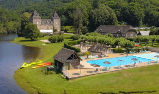 Camping Sea Green Château du Gibanel