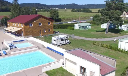 Camping Les Pinasses