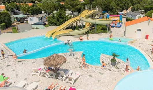 Camping La Parée du Jonc