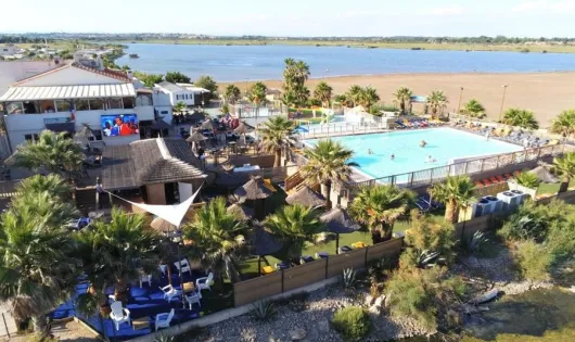Camping Bleu Marine