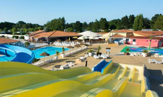 Tour Opérateur et particuliers sur camping Les Charmettes - Funpass non inclus