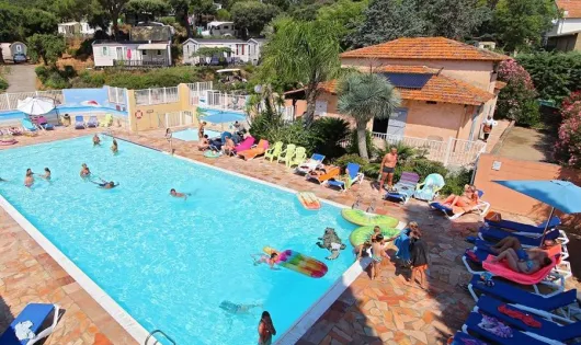 Camping Les Lauriers Roses