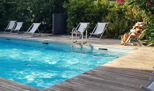 Les Cent Chênes
