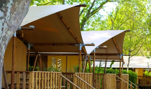 Camping Lodges & Nature