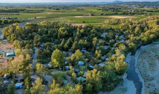 Flower Camping Les Rives De L'Aygues