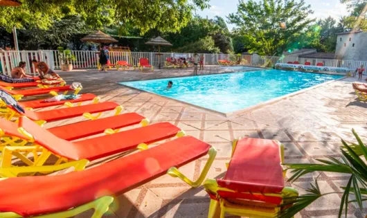 Flower Camping Les Paillotes en Ardeche