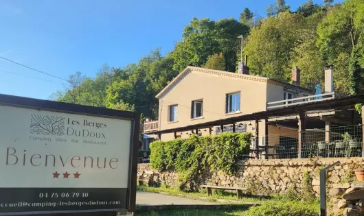 Camping Les Berges du Doux