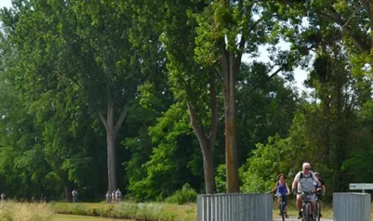 Camping Canal de Berry