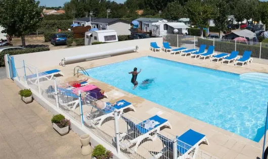 Camping Le Petit Bois