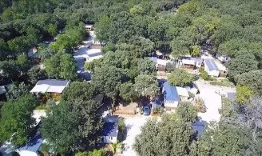 Camping La Vallée De Barry