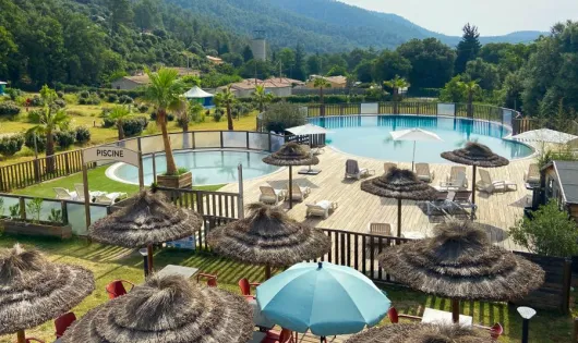 Camping Ushuaïa Villages - Le Village des Sources