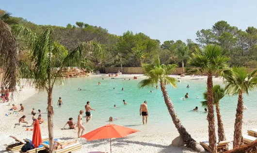 Tour Opérateur sur le Camping La Pierre Verte